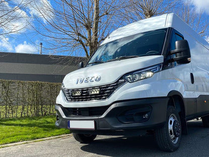 Grillkit extraljus Triple-R 750 Elite Gen2 – Iveco Daily 2019–2021 – detaljbild