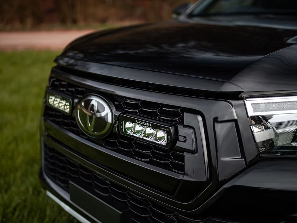 Grillkit extraljus ST4 – Toyota Hilux 2019–2020 LED Extraljus – produktbild
