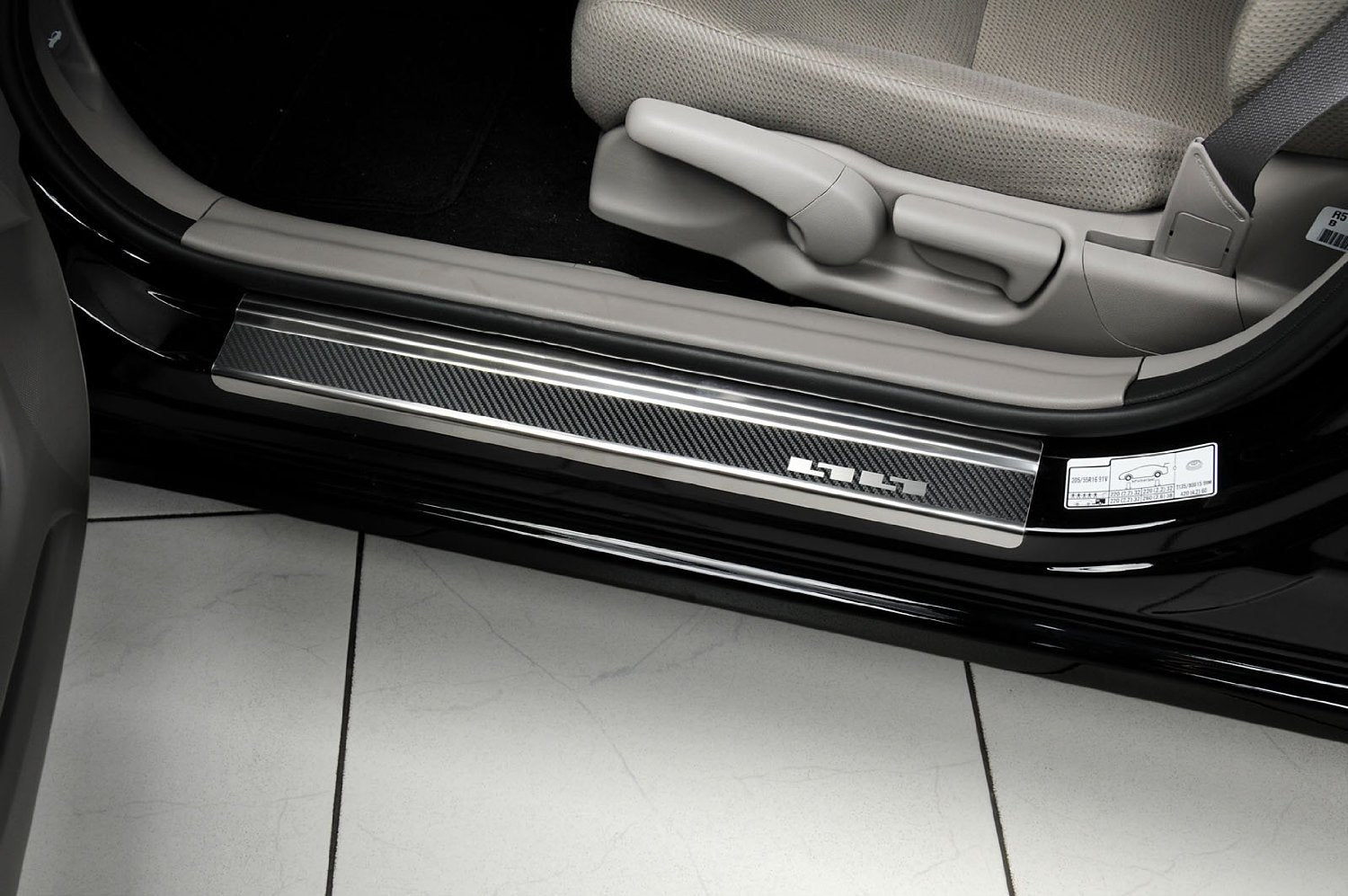 Tröskelskydd Mazda 3 III 2013–2019 – kolfiber-look Stål