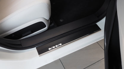 Tröskelskydd Mazda 6 III 2013–2024 – kolfiber-look Stål