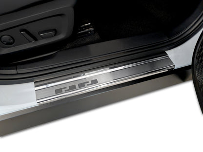 Tröskelskydd Mitsubishi Outlander IV 2025+ – rostfritt stål