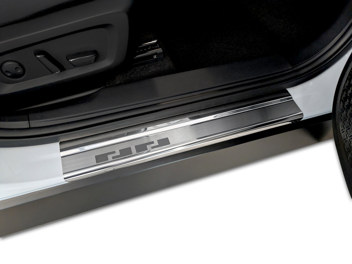 Tröskelskydd Mitsubishi Outlander IV 2025+ – rostfritt stål – bild 2