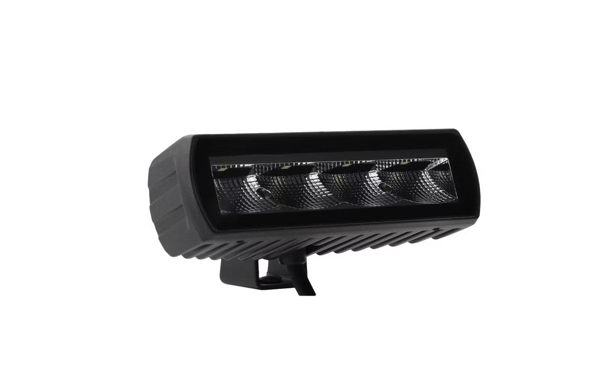 produktbild framifrån visande Arbetsljus Worker 32 Slim 32W IP69K – Razor Sweden
