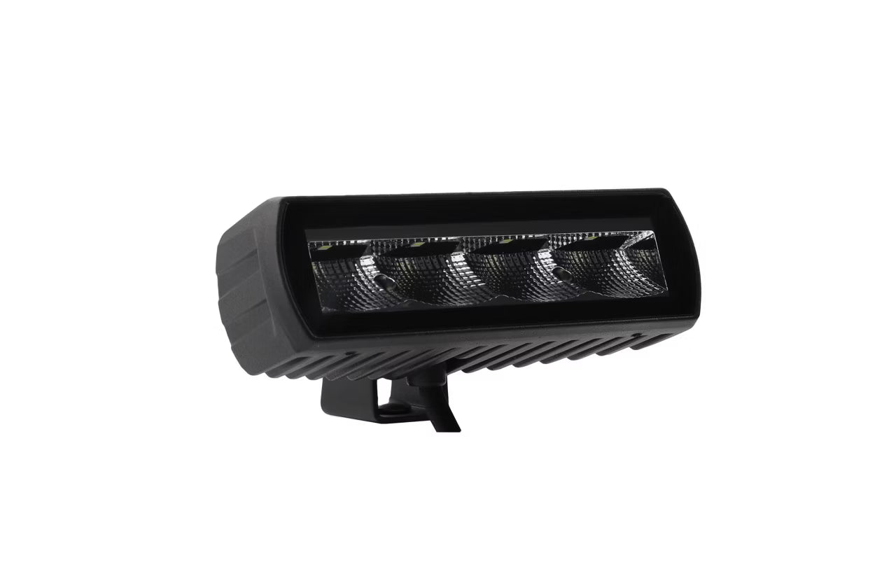 produktbild framifrån visande Arbetsljus Worker 32 Slim 32W IP69K – Razor Sweden