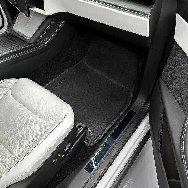 Litet Paket 3D Maxpider Tesla Model X 5 – sits / 2021+ – i användning | TESLA