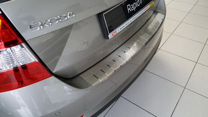 Lastskydd till Skoda Rapid Spaceback 2012–2019 – Rostfritt stål