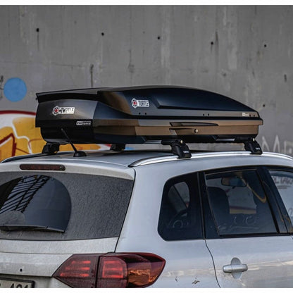 Takbox Turtle EVO Space 310 liter blanksvart – dubbelsidig öppning – detaljbild – Lasta & Dra > Takboxar