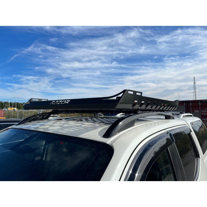 Takkorg Razor – Svartlackerad – För pickup & SUV – Fästen för LED-ramp – användning