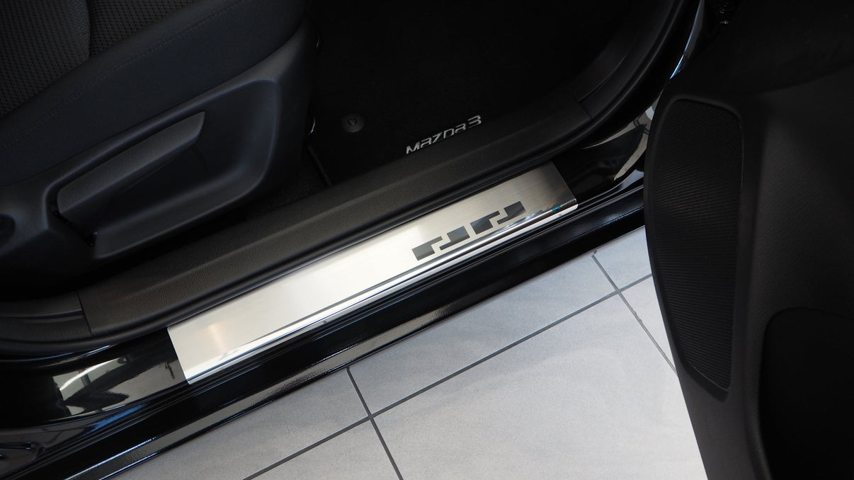 Tröskelskydd rostfritt stål Mazda 3 2013–2019 - Carlevel - 