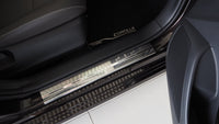 Tröskelskydd till Toyota Corolla XII 4D/Kombi/Swace 2019+ – 4-pack stål Alu-Frost – produktbild framifrån | Alu-Frost