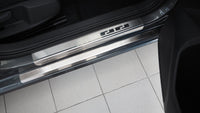 Tröskelskydd till VW Golf VII 5D / Kombi 2012–2019 – 4-pack rostfritt stål | Alu-Frost – produktbild framifrån | Alu-Frost
