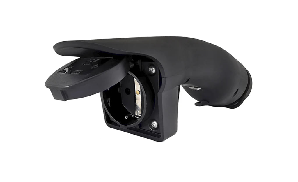 bild som visar användning av Adapter Typ 2 till Schuko 230 V 16A V2L Vehicle to Load – Evconnect – Evconnect
