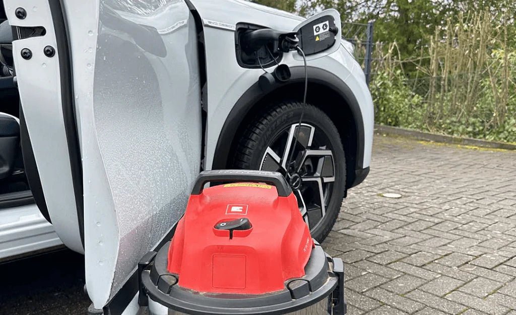 förpackning och medföljande tillbehör till Adapter Typ 2 till Schuko 230 V 16A V2L Vehicle to Load – Evconnect – Evconnect