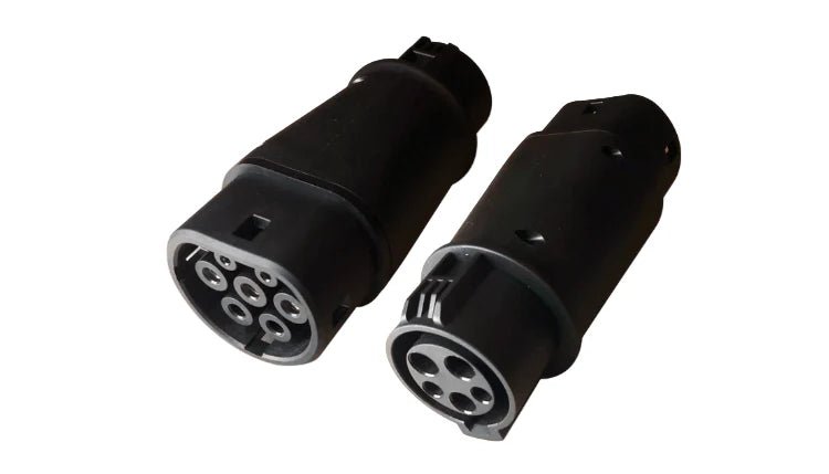 Adapter Typ 1 fast kabel till Typ 2 230V 16A/32A – Evconnect – produktbild framifrån | Evconnect