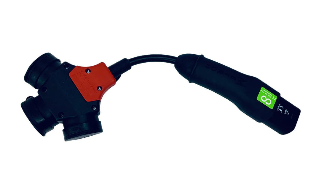 produktbild framifrån visande Adapter Typ 2 till 3x Schuko – 230V 16A IP44 Mode 3 – Evconnect – Evconnect