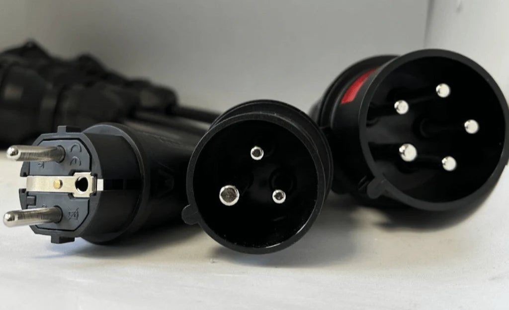 Adapterset Mode 2 CEE 16A 3-fas till Schuko/CEE 32A - Carlevel AB - Fordon och delar > Fordonstillbehör