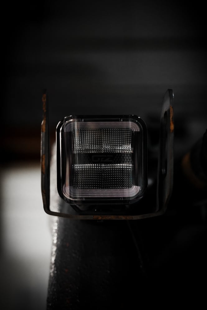 Arbetsljus SQR 3” 3500lm Flood Double Flash, OZZ Lights - Carlevel AB - Fordon och delar > Fordonsdelar > Belysning