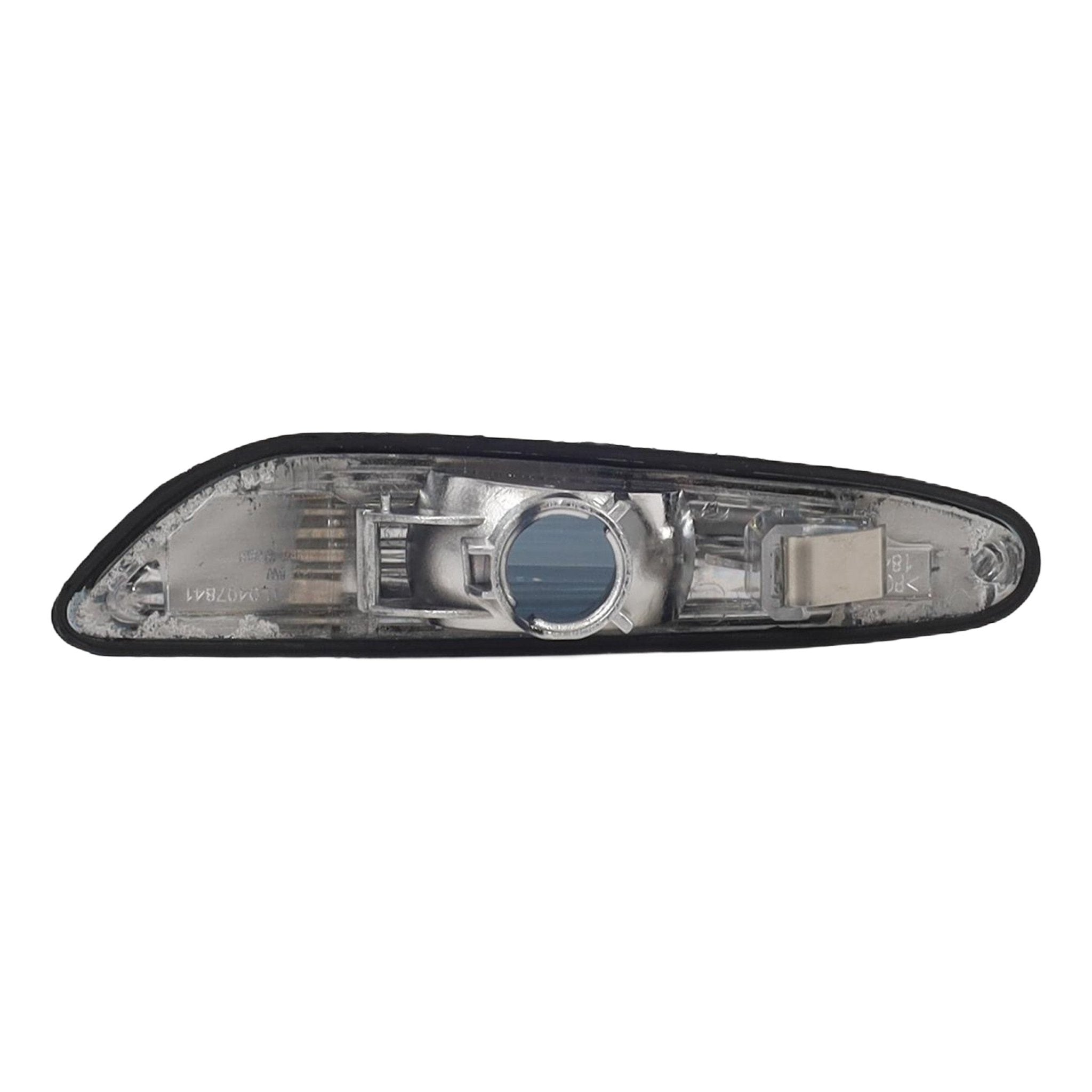 Blinkers till sidospegel BMW 1/1 Coupé m.fl. - Carlevel AB - Fordon och delar > Fordonsdelar > Belysning