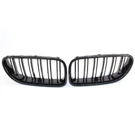 Njurgrill till BMW 6-serie F06/F12/F13 2012–2017 – glanssvart ABS-plast – produktbild framifrån | Carlevel