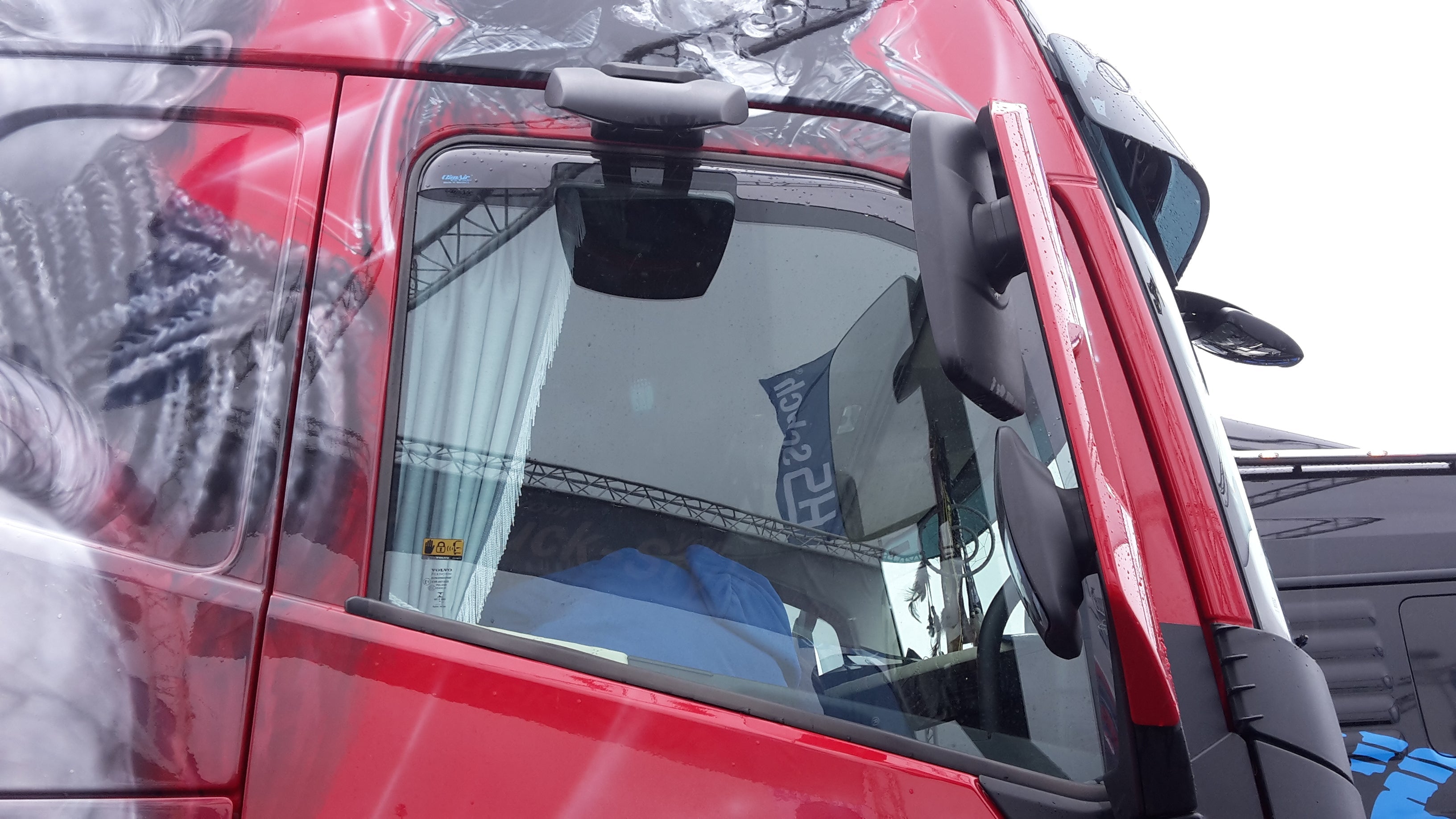 Vindavvisare Lastbil Volvo FH III 2013+ 2-dörrars – Fram – Lastbilsvindavvisare – verifierad Volvo FH3-modellbild