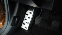 Fotstöd vänster stål/svart polyuretan Renault Captur I 2013–2019 - Carlevel - 