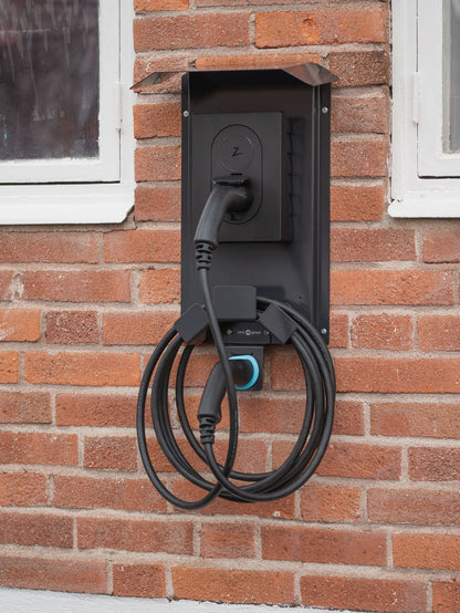 Kabelhållare för Typ 2 laddkabel – Vägg/stolprör, pulverlackerat stål – Next Green – produktvy från sidan | Next Green