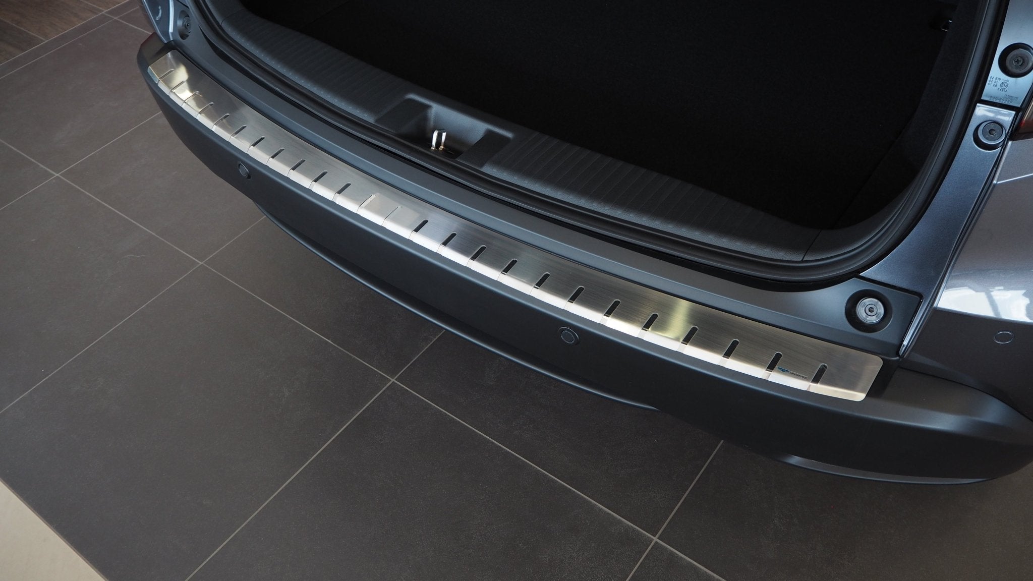 Lastskydd Honda HR-V 2015–2021 – rostfritt stål - Carlevel AB - Fordon och delar > Fordonsdelar > Karossdelar > Stötfångare