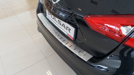 Lastskydd Nissan Pulsar 2014–2018 – rostfritt stål - Carlevel AB - Fordon och delar > Fordonsdelar > Karossdelar > Stötfångare