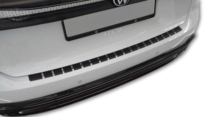 Lastskydd Volkswagen ID.7 2023+ – kolfiber-look - Carlevel AB - Fordon och delar > Fordonsdelar > Karossdelar > Stötfångare
