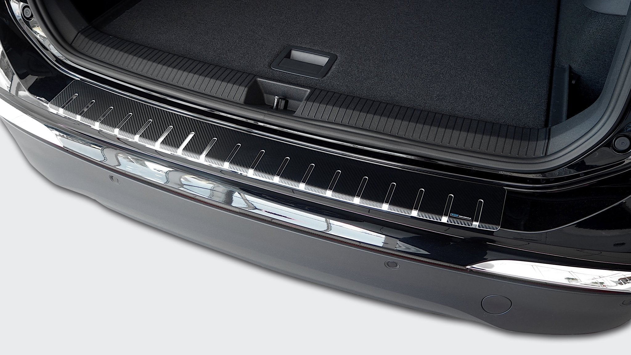 Lastskydd Volkswagen Tiguan III 2024+ – kolfiber-look - Carlevel AB - Fordon och delar > Fordonsdelar > Karossdelar > Stötfångare