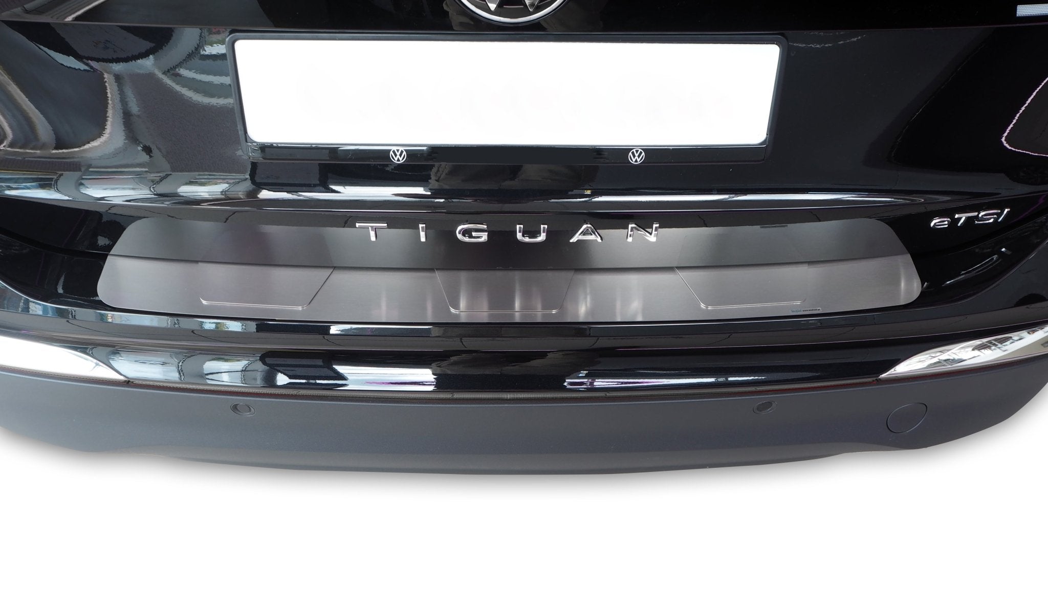 Lastskydd Volkswagen Tiguan III/Tayron 2024+ – rostfritt stål - Carlevel AB - Fordon och delar > Fordonsdelar > Karossdelar > Stötfångare