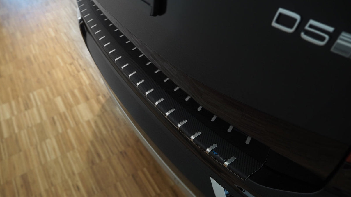 Lastskydd Volvo XC90 2015+ – kolfiber-vinyl - Carlevel AB - Fordon och delar > Fordonsdelar > Karossdelar > Stötfångare