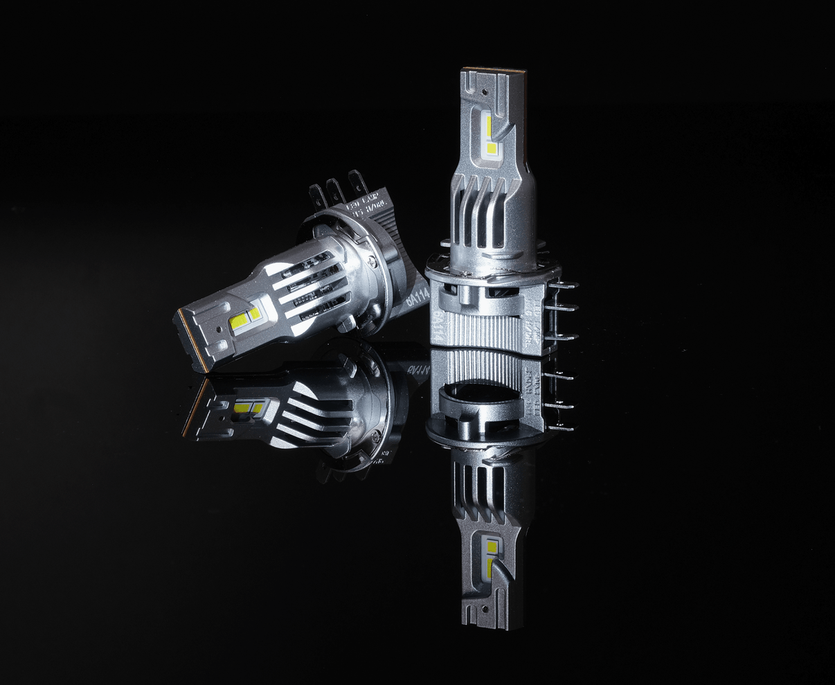 LED-lampa H15 Skywarp – 4500 lm (High Beam) / 2100 lm (DRL) – 45W (High Beam) / 20W (DRL) – LUXTAR – produktvy från sidan