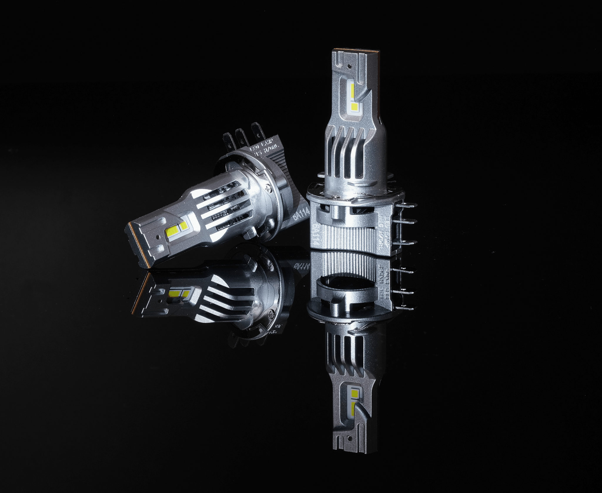 LED-lampa H15 Skywarp – 4500 lm (High Beam) / 2100 lm (DRL) – 45W (High Beam) / 20W (DRL) – LUXTAR – produktvy från sidan