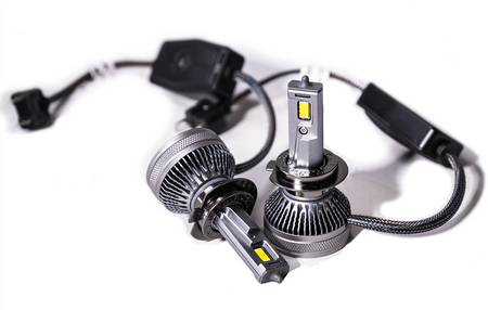 HERO HB3/9005 – 4 400 lm – 58 W – produktbild framifrån | LUXTAR