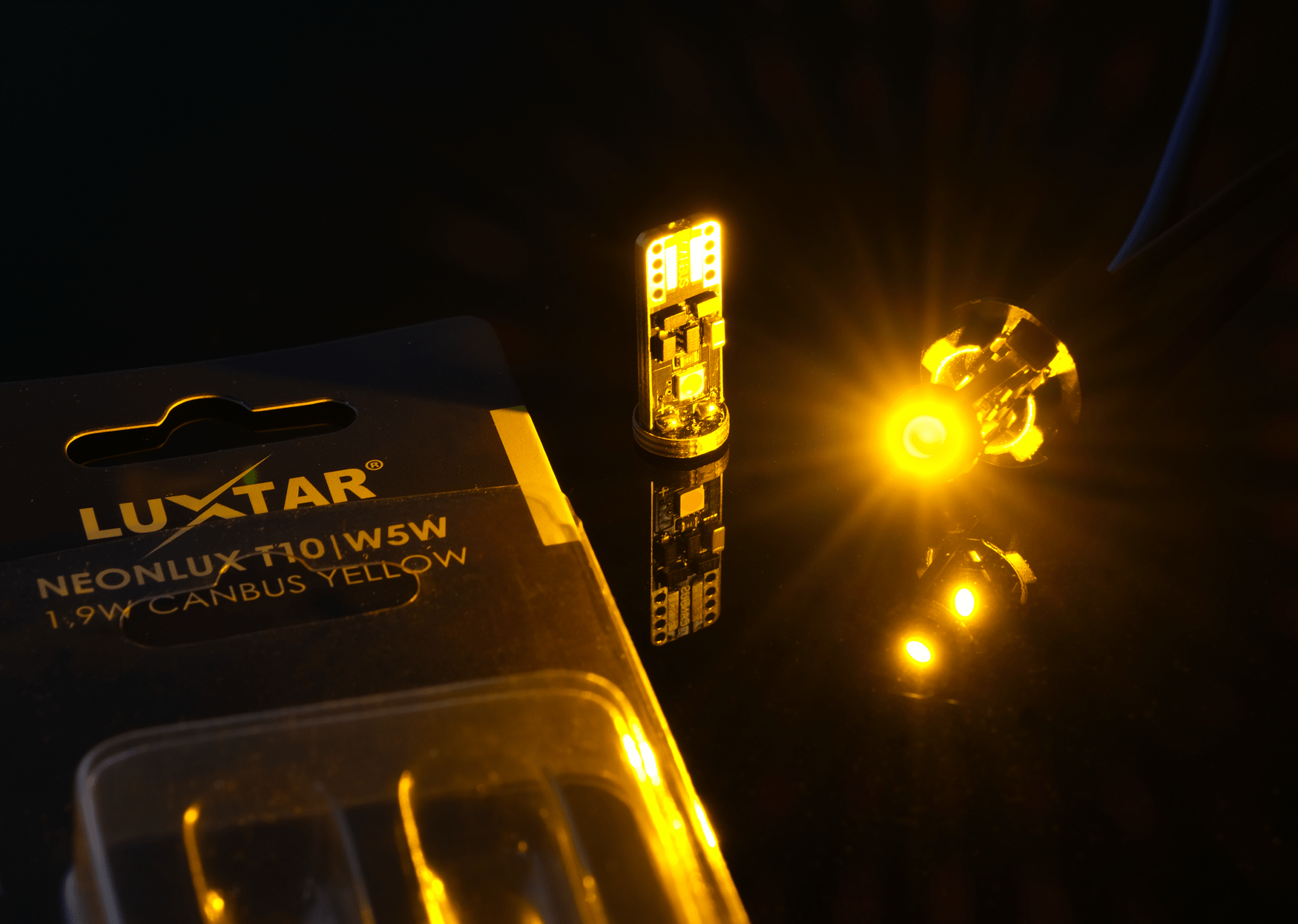 NeonLux – T10 W5W – Canbus – Yellow – 130 lm – 1,9W – LUXTAR – närbild detaljer | LUXTAR