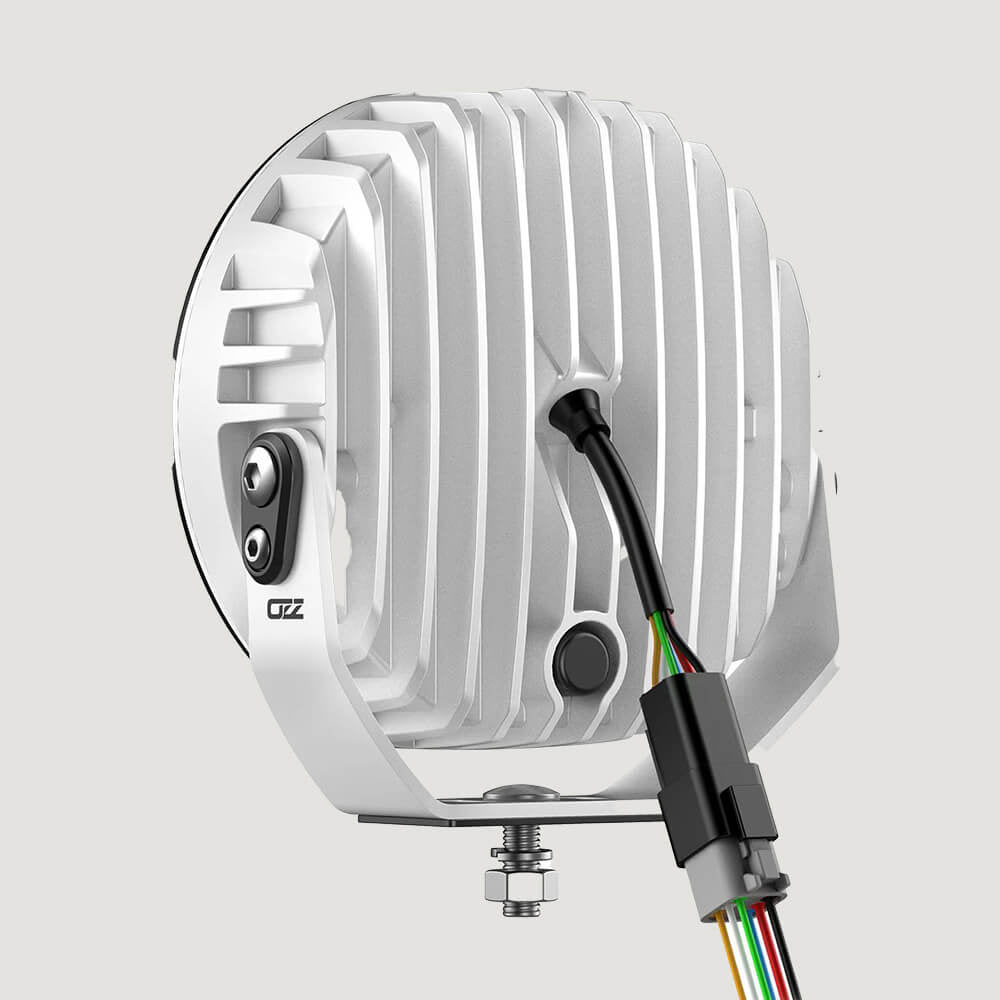 OZZ XR2 P9" White - Carlevel AB - Fordon och delar > Fordonsdelar > Belysning > Extraljus