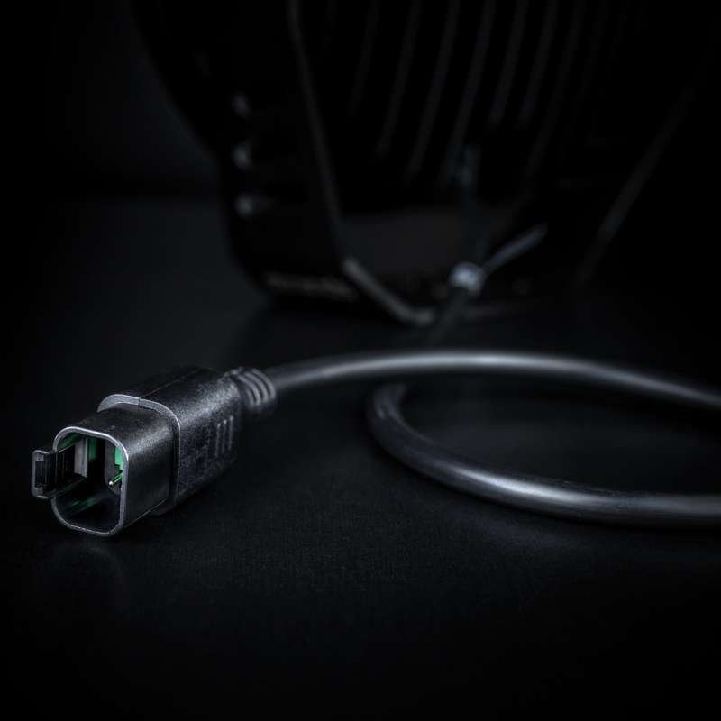 Extraljus Siberia BR 9″ Gul Lins Strands Lighting Division – förpackning och innehåll | Strands Lighting Division