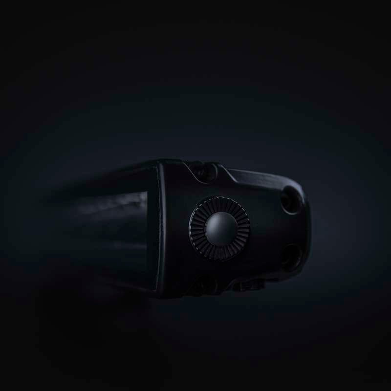 LED-ramp Strands Siberia SR 42" 7 434 lm – vit/orange, pos – närbild detaljer | Strands Lighting Division