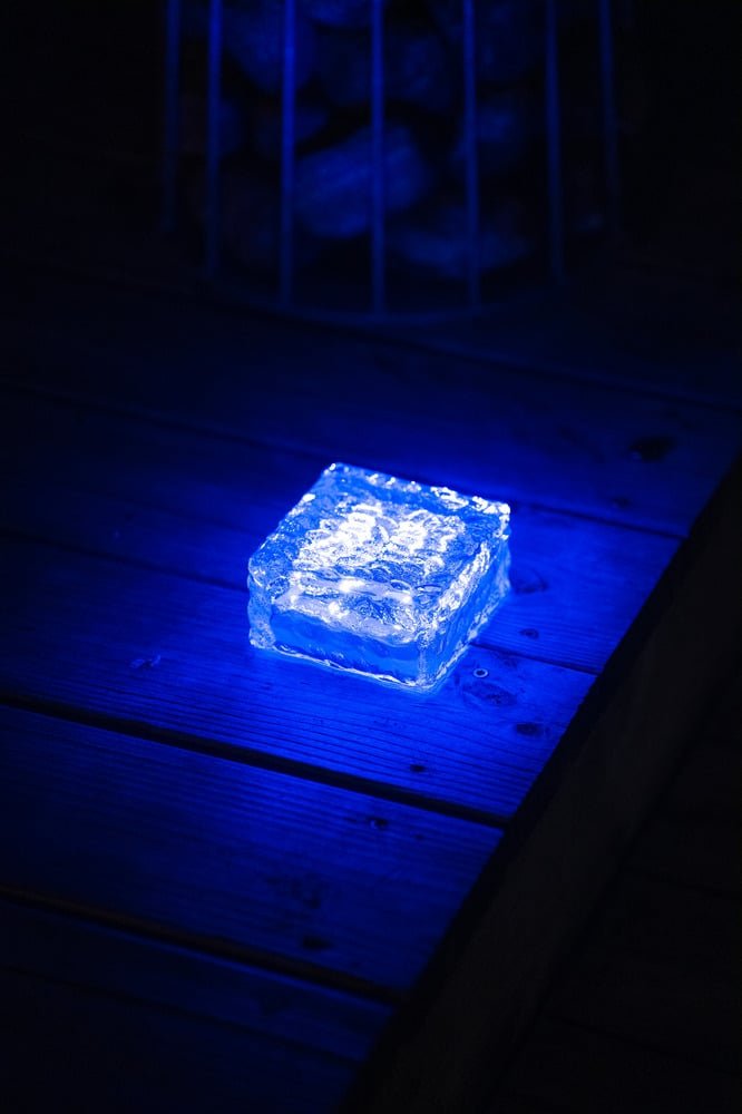 Solcellslampan The Cube - Carlevel AB - Fordon och delar > Fordonsdelar > Belysning