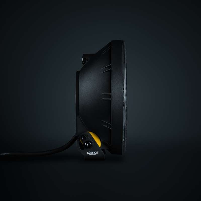 Extraljus Strands IZE LED OG 9″ 12000 lm E-godkänd – produktvy från sidan | Strands Lighting Division