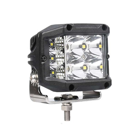 LED-ramp Strands Side Shooter 4″ 2097 lm 1 lux @ 221 m – produktbild framifrån | Strands Lighting Division