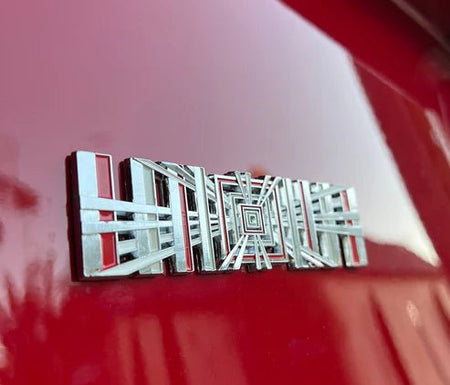 Tesla Plaid Emblem/Badge Silver - Carlevel AB - Fordon och delar > Fordonstillbehör