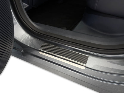 Tröskelskydd Geely EX5 2025+/Geely Starray EM-i 2025+ – Kolfiberlook - Carlevel AB - Fordon och delar > Fordonsdelar > Karossdelar