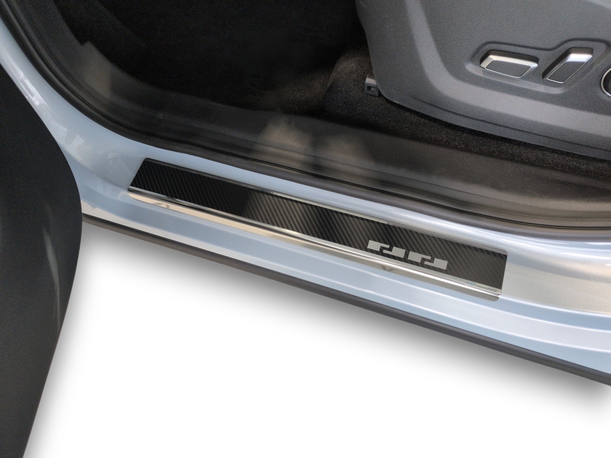 Tröskelskydd JAC JS6 2025+ – kolfiber-look - Carlevel AB - Fordon och delar > Fordonsdelar > Karossdelar