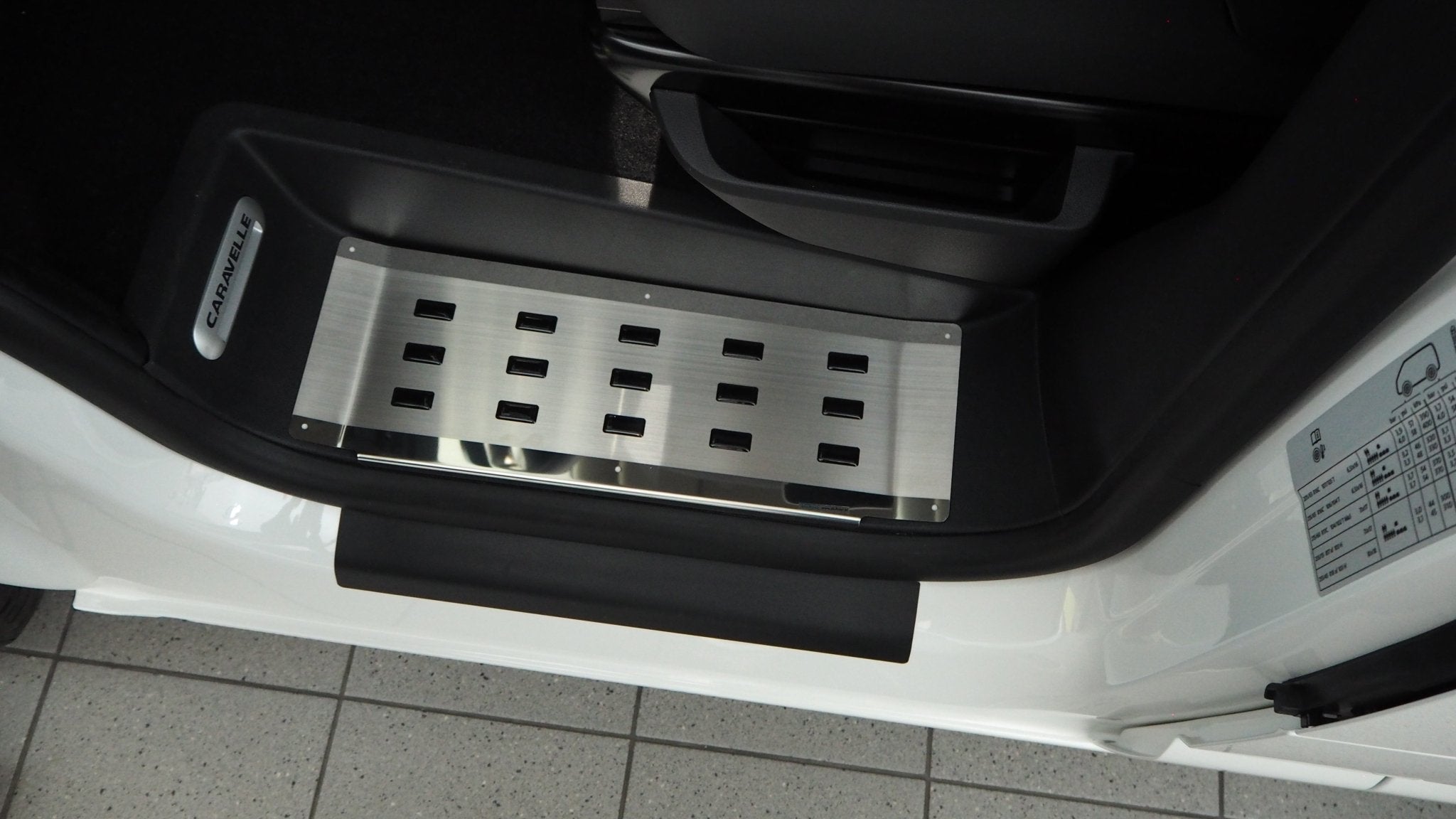 Tröskelskydd VW Multivan T5 T6 T6.1 2003–2021 – rostfritt stål - Carlevel AB - Fordon och delar > Fordonsdelar > Karossdelar
