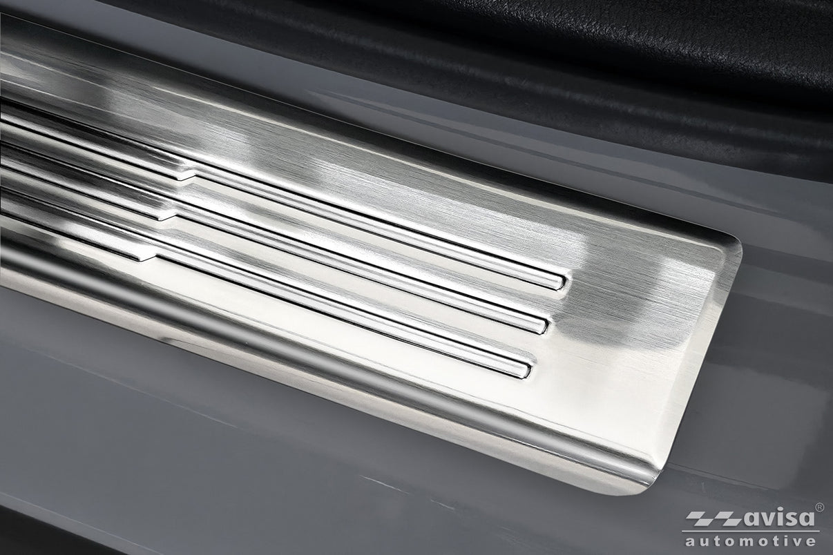 Tröskelskydd Lines Mazda CX-5 III 2025+ – Silver satin | AVISA – bild 2