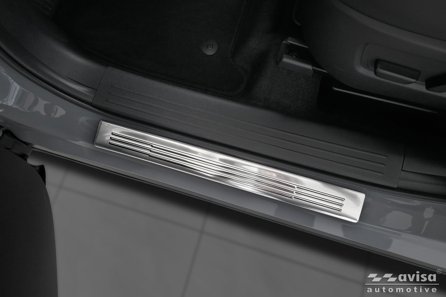 Tröskelskydd Lines Mazda CX-5 III 2025+ – Silver satin | AVISA – bild 4