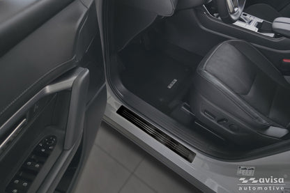 Tröskelskydd Lines Mazda CX-5 III 2025+ – Svart | AVISA – bild 3