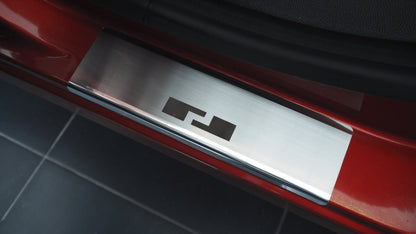 Tröskelskydd till Renault Captur I 2013–2019 – rostfritt stål | Alu-Frost – närbild detaljer | Alu-Frost